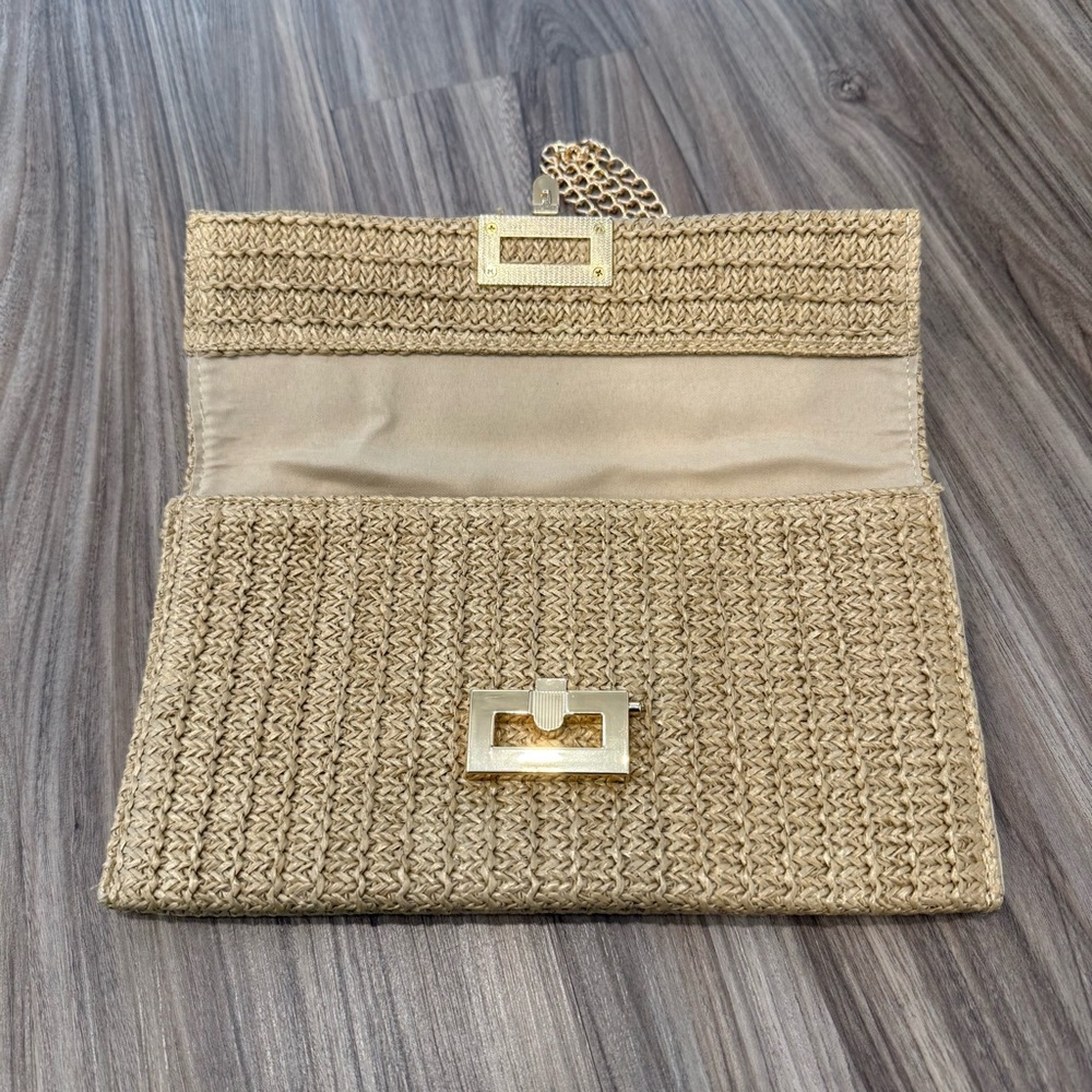 NWT Woven Bag with Gold Clasp - Picture 5 of 13